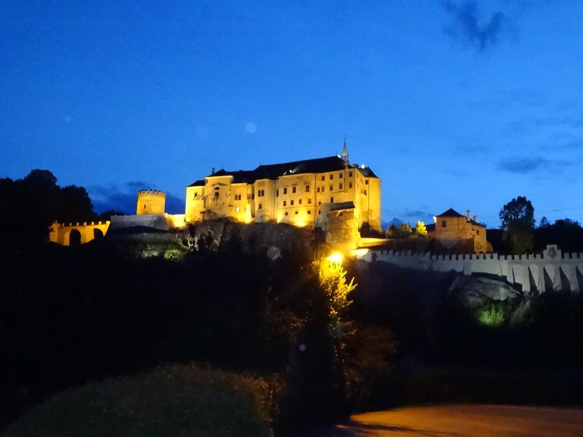 Hostinec U Janatu S Ubytovanim Cestin Exterior foto